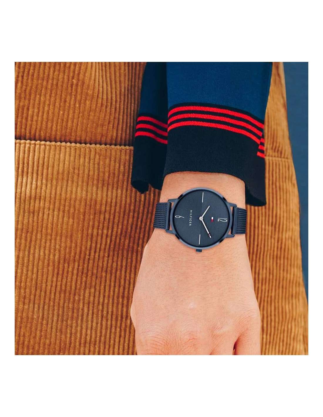 tommy hilfiger minimalist black watch