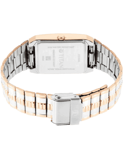 Titan 30m water online resistant